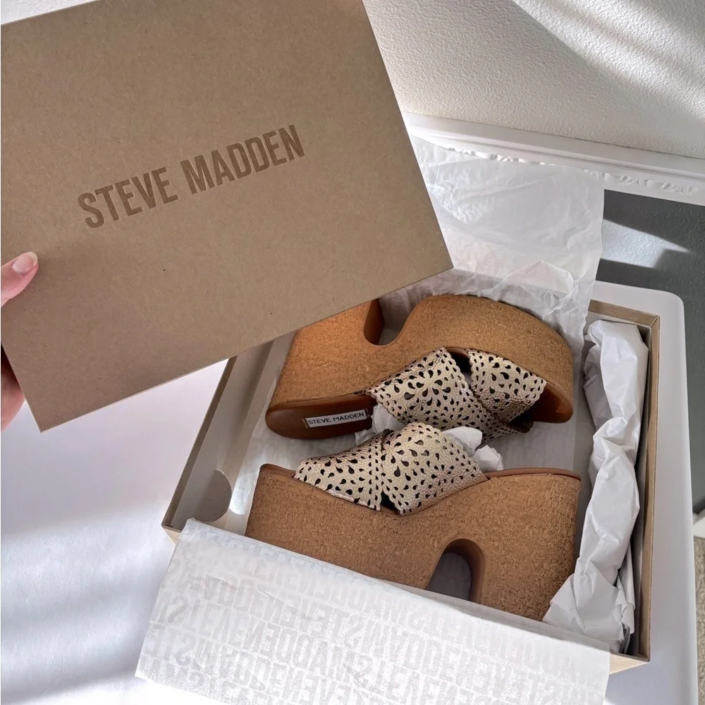New With Box Steve Madden Women's Saffron Platform Cork Dress Sandals Size 9